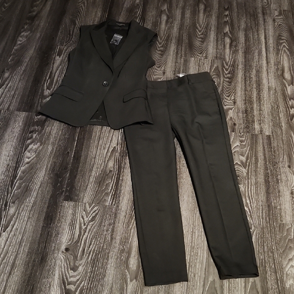 Express Pants - Express Vest And Cropped Pants Suit Set XS/Size 0 Pants